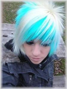 :limba: frizuri si tunsori in stilul emo
