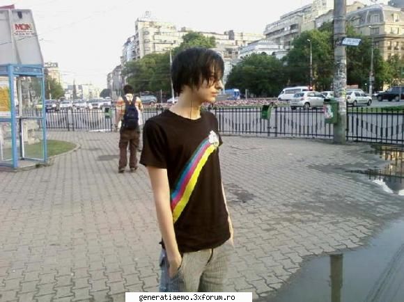 un tip din sweet poze cu baieti emo